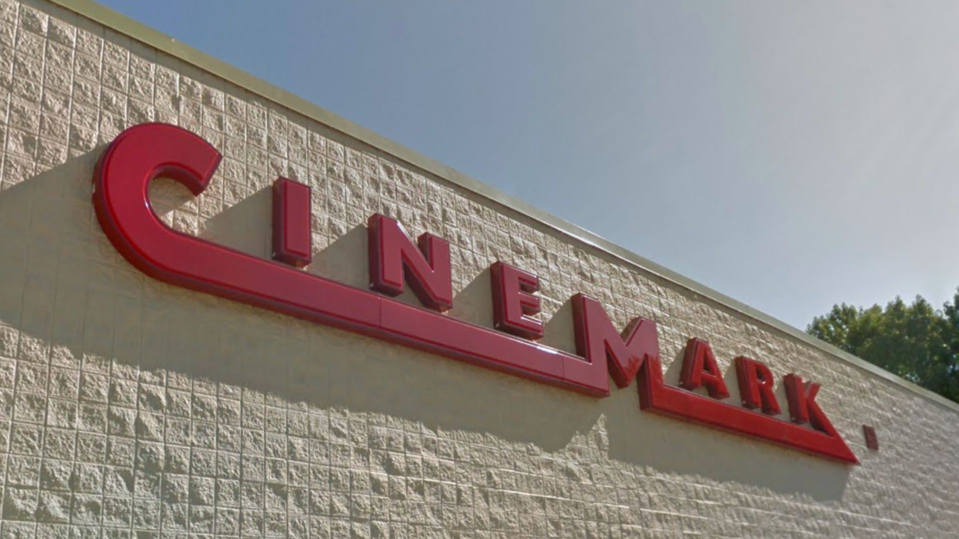 An Autistic Teenager and His Mother Thrown Out of Theatre for Using the Bathroom